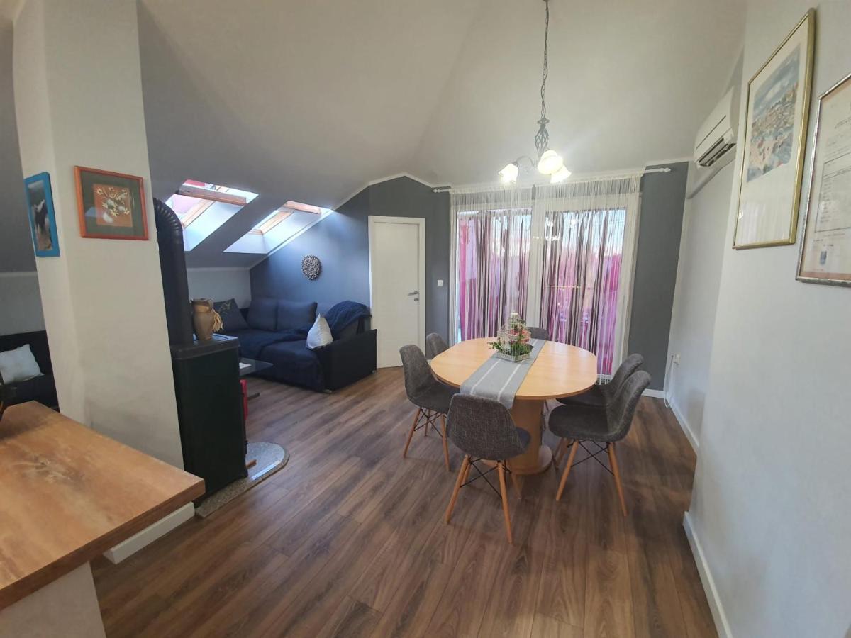 Apartment D Free Parking & Wifi, Walking Distance To Centrum زادار المظهر الخارجي الصورة