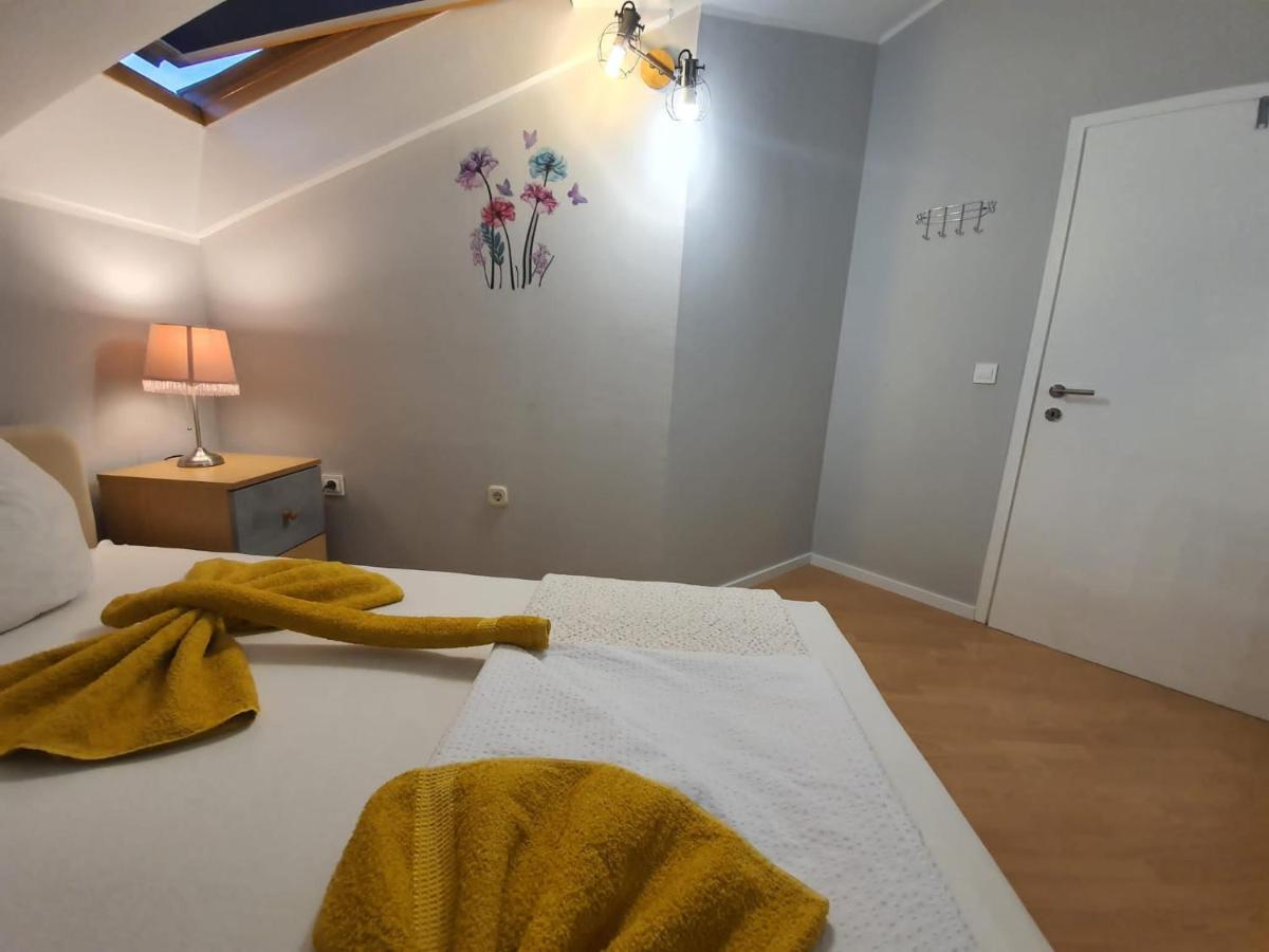 Apartment D Free Parking & Wifi, Walking Distance To Centrum زادار المظهر الخارجي الصورة