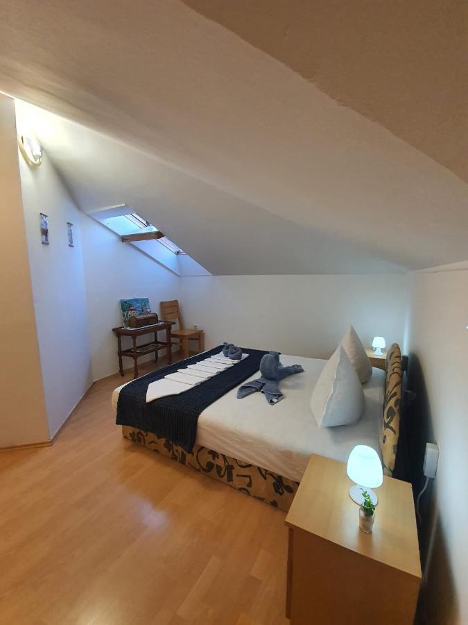 Apartment D Free Parking & Wifi, Walking Distance To Centrum زادار المظهر الخارجي الصورة